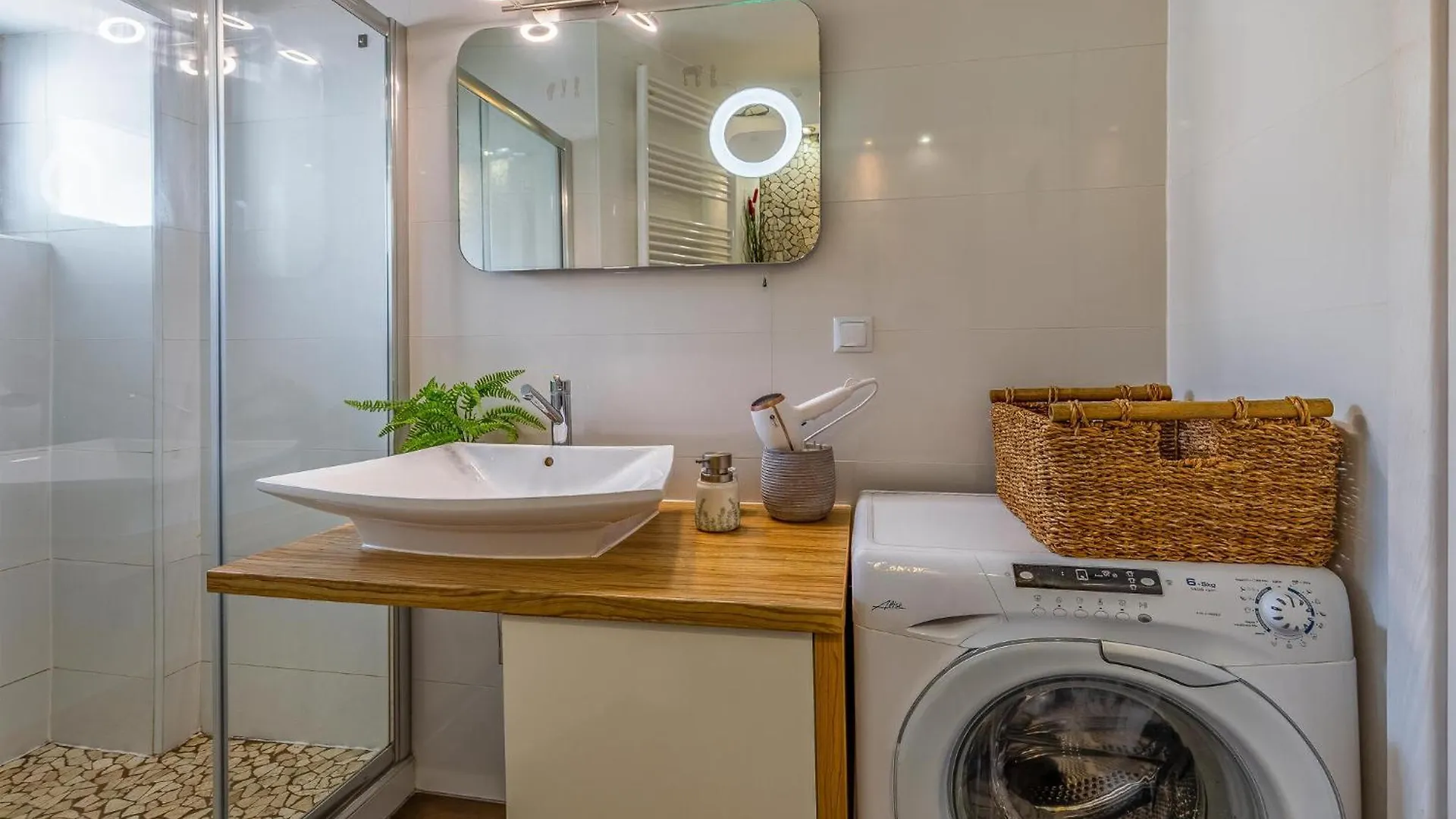Beautiful Apartment In Pula With Wifi